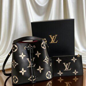 Louis Vuitton  MM Monogram Empreinte Black